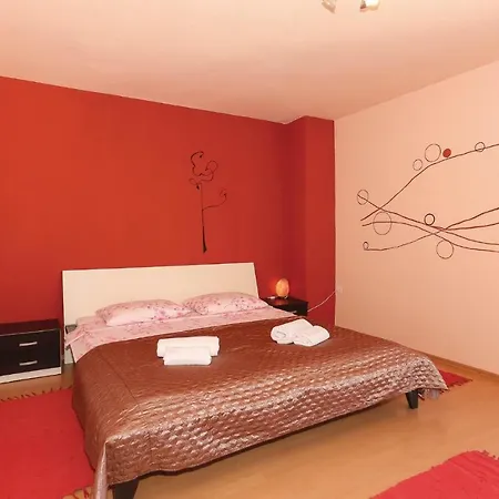 Three-bedroom In Mimice