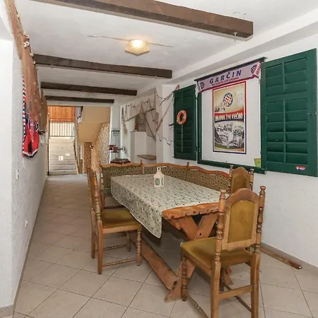 Appartement Three-bedroom In